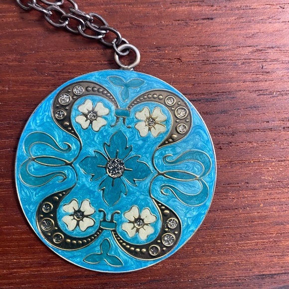 Bundle of necklace and earrings - Picture 2 of 3